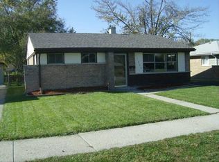17240 Burnham Ave, Lansing, IL