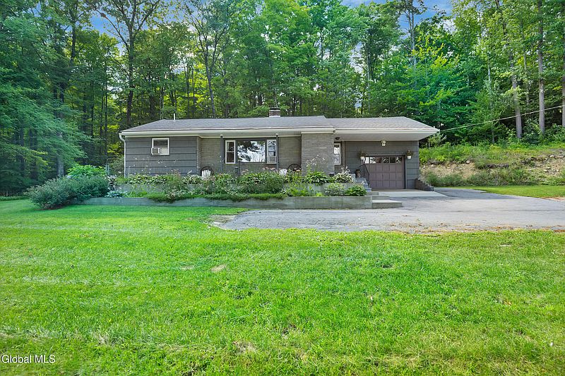 5th image of 1333 Ridge Road