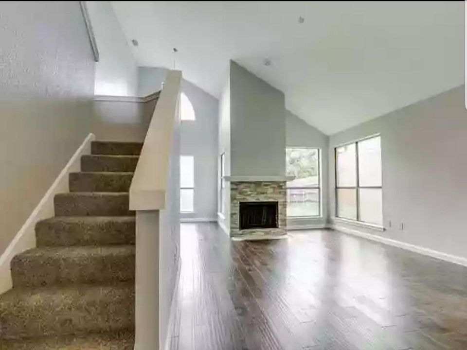 1st image of 6809 Bolivar Ct