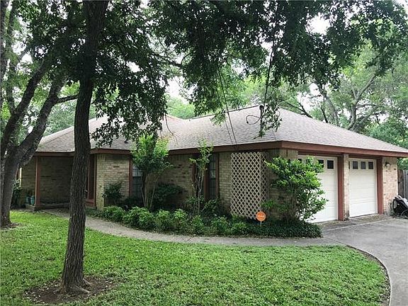 2nd image of 303 Juniper Dr