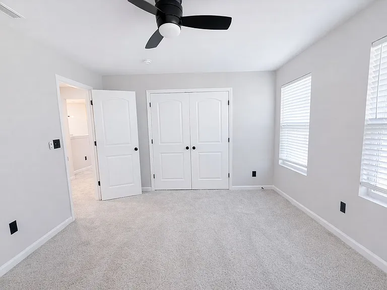 12881 Clydesdale Dr — Photo 40