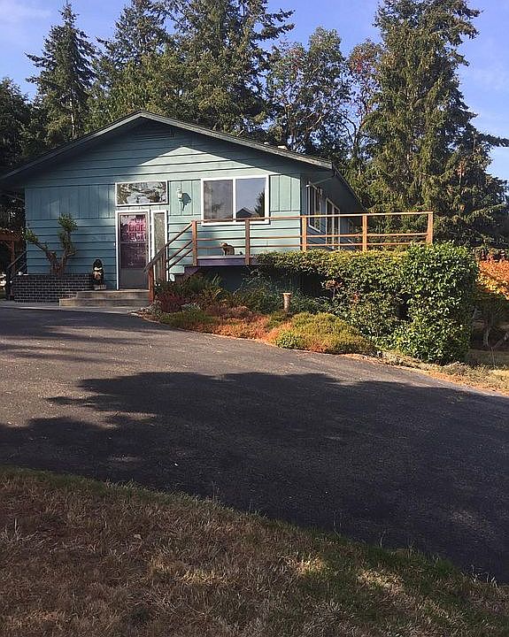 1st image of 2935 Gise St