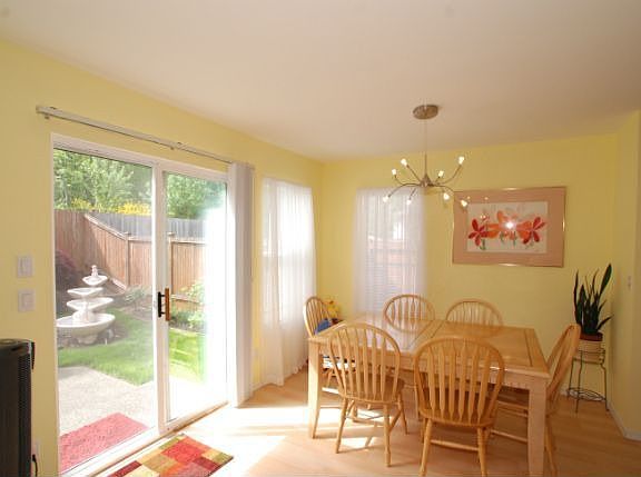 Light and airy dining area. 