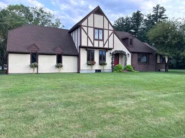 6 Old Homestead Rd, Methuen, MA 01844