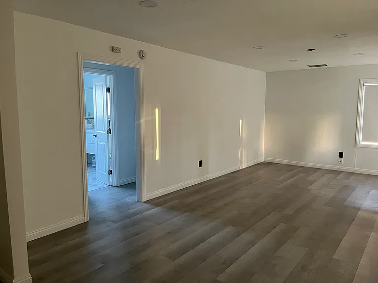 398 N Canby St — Photo 11