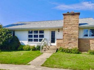 6 E 7th St, Milledgeville, IL 61051