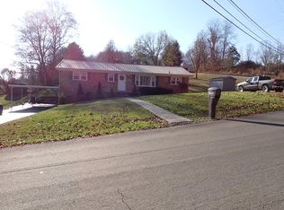 23504 Larwood Ln, Bristol, VA 24202