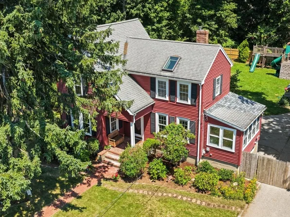 288 Union St, Weymouth, MA 02190