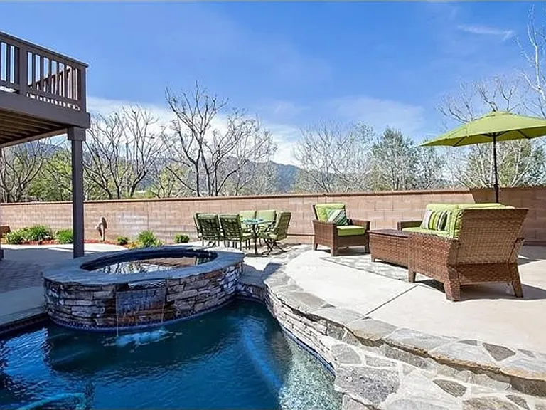 24967 Cliffrose St — Photo 22
