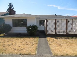 1725 10th Ave, Longview, WA 98632