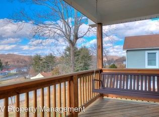 2318 2nd St, Radford, VA 24141