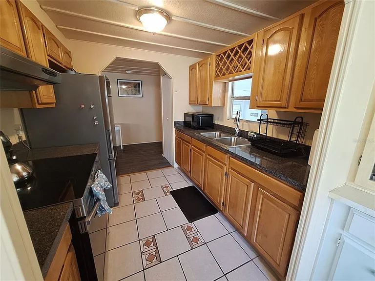 3911 Loury Dr — Photo 3