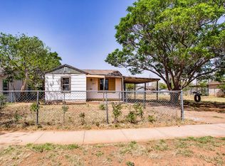 2618 1st St, Lubbock, TX 79415