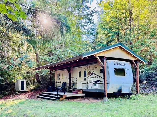 281 Canal View Street, Brinnon, WA 98320