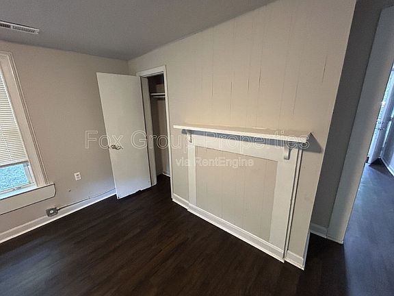 5th image of 1612 W McFarland Ave