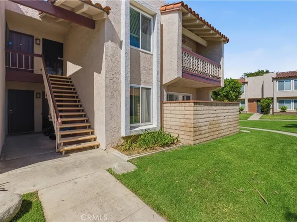 700 W La Veta Ave Unit C7, Orange, CA 92868