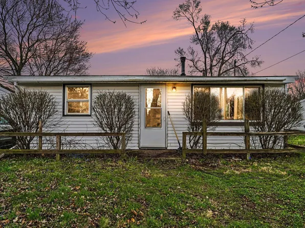 240 25th St N, Springfield, MI 49037