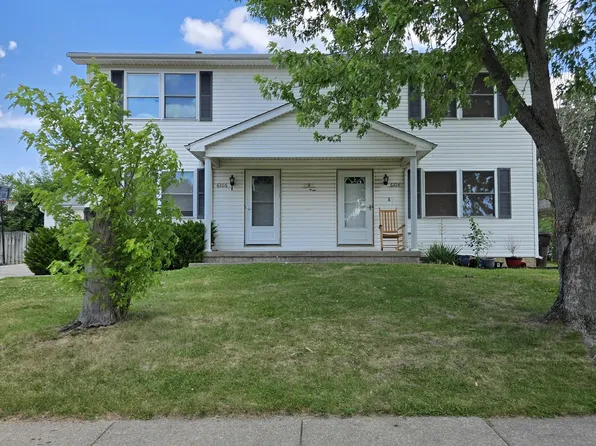 6104 N Frostwood Pkwy, Peoria, IL 61615