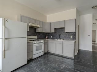 324A 14th Ave, Newark, NJ 07103
