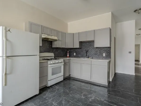 324A 14Th Ave, Newark City, NJ 07103