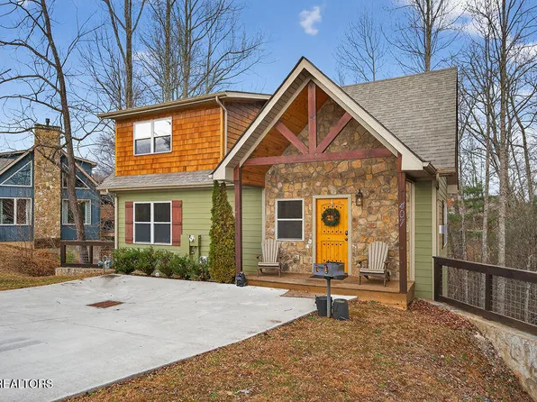 407 Potters Ridge Rd, Gatlinburg, TN 37738
