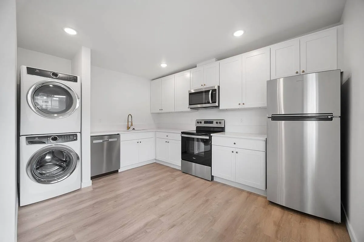 4005 SE 80th Ave — Photo 3