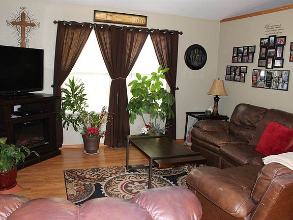 3rd image of 602 E 7th Ave