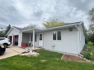 501-503 Trenton St, Fox Lake, WI 53933