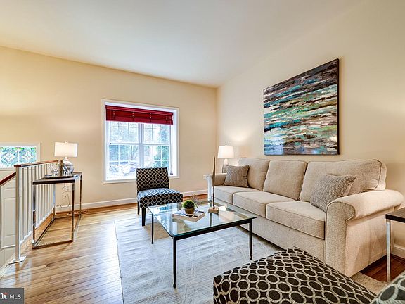 4th image of 3850 Brighton Ct