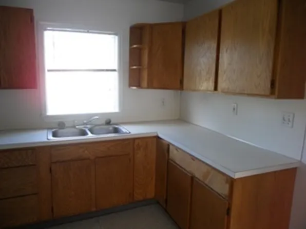 313 N. "E", 313 N E St #2, Aberdeen, WA 98520