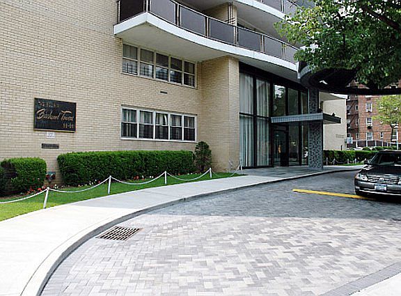 5th image of 6636 Yellowstone Blvd APT 25A
