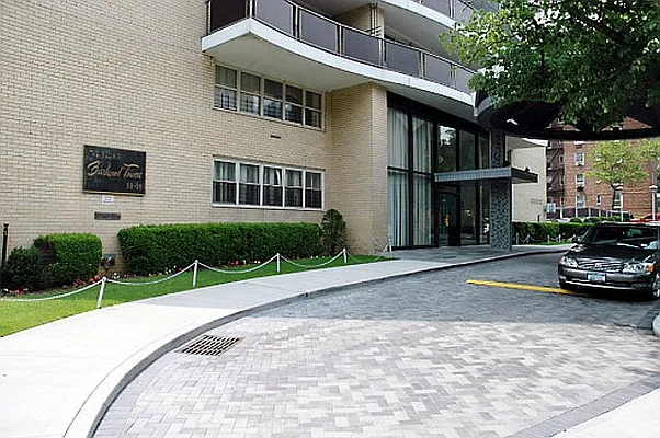 Sold by Metro Garden Realty NYC | media 46