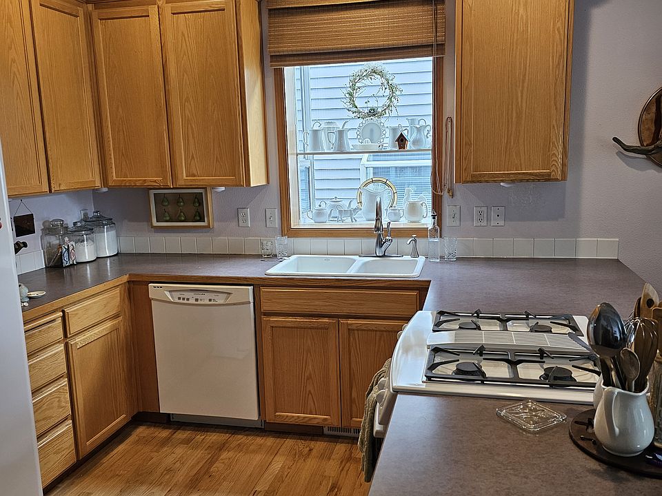 2nd image of 8920 SW Maui Ct