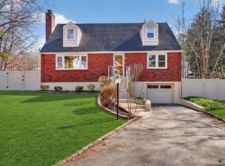 82 Taxter Road, Irvington, NY 10533