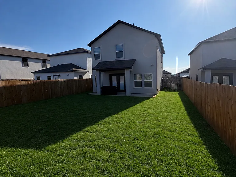 4225 Gavilan Dr — Photo 3