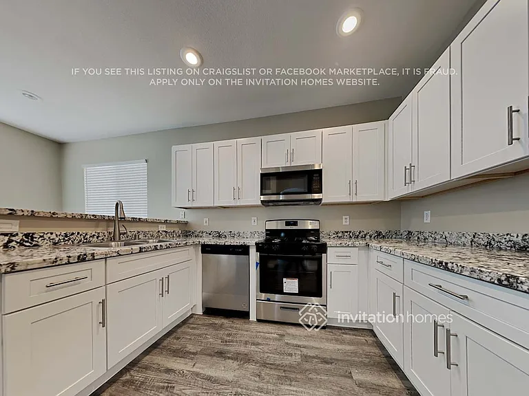 8067 Duneville St — Photo 5