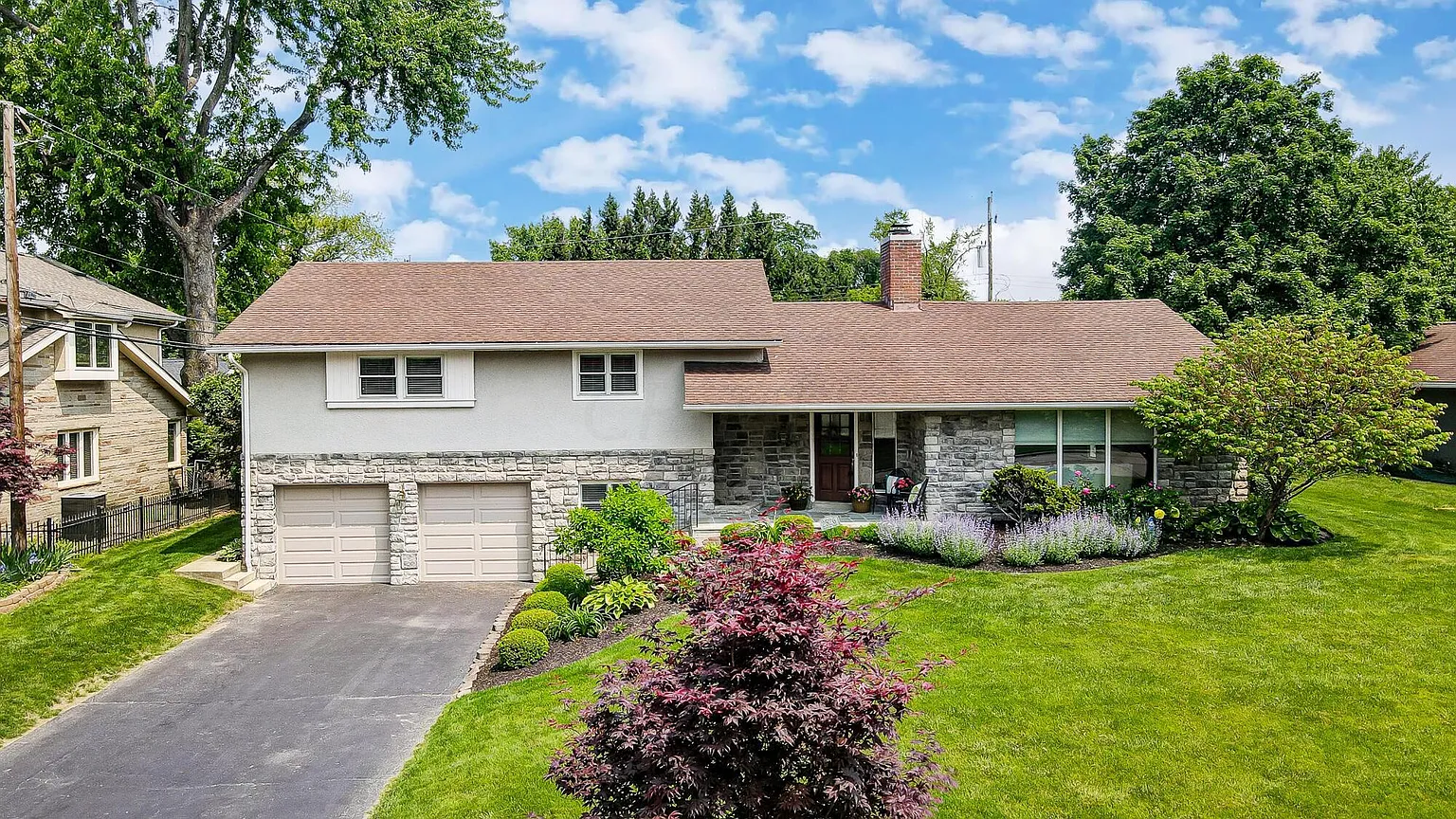 2526 Abington Rd photo 1