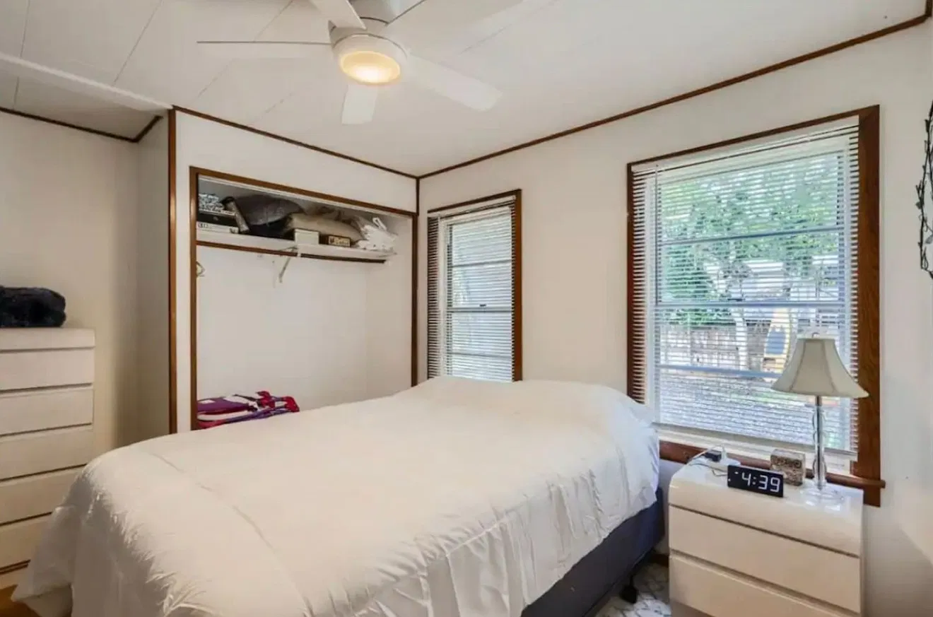 3 bed, 2437 sqft, $1,600 — Photo 4