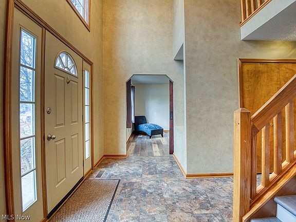 5th image of 28580 Glen Hollow Ln