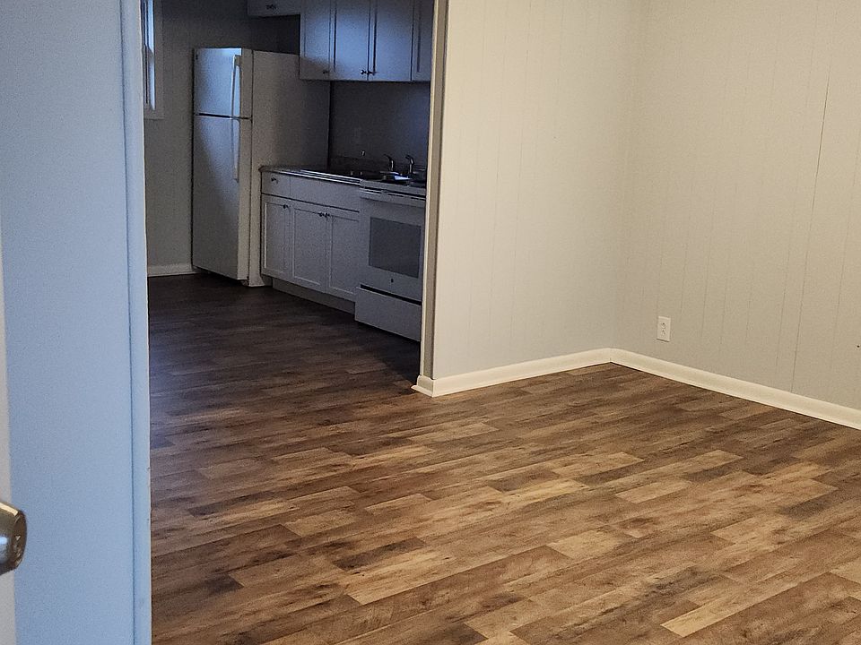 Main entrance - Living room