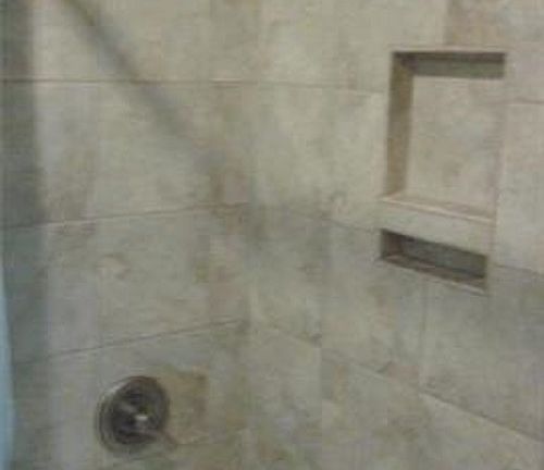 3rd image of 1001 Lynhurst Ln