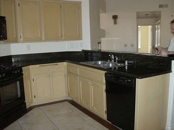 3rd image of 22490 Cobble Creek Dr