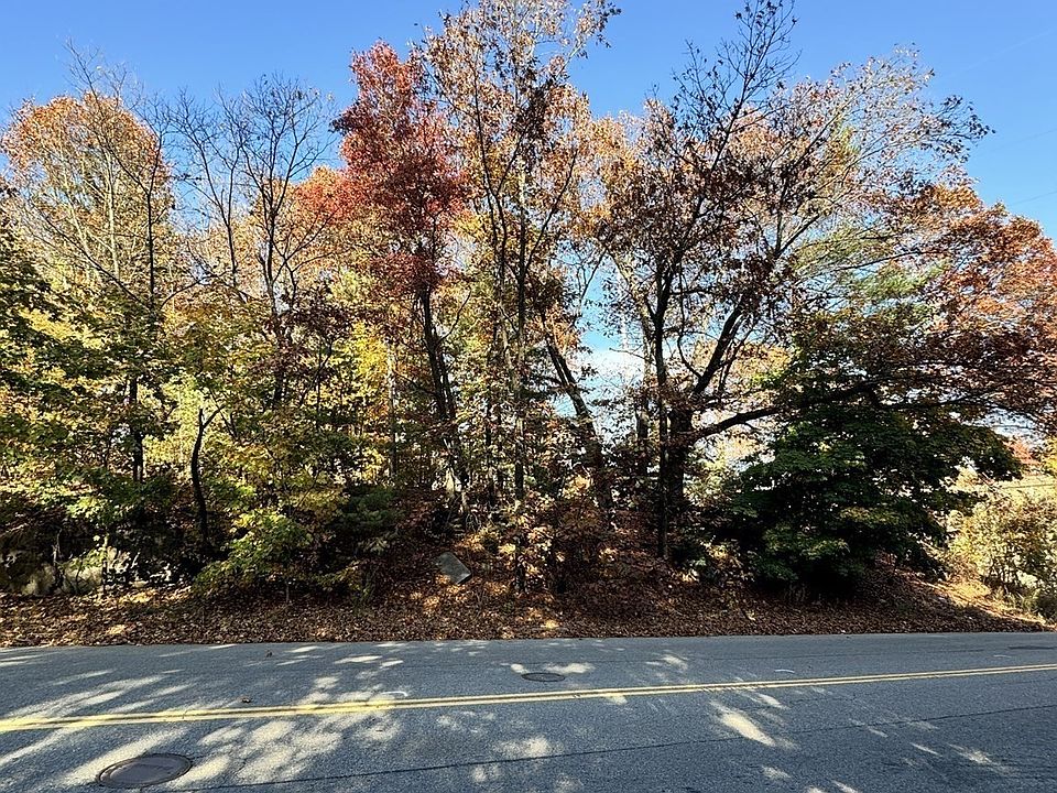 1st image of 483 Sunderland Rd
