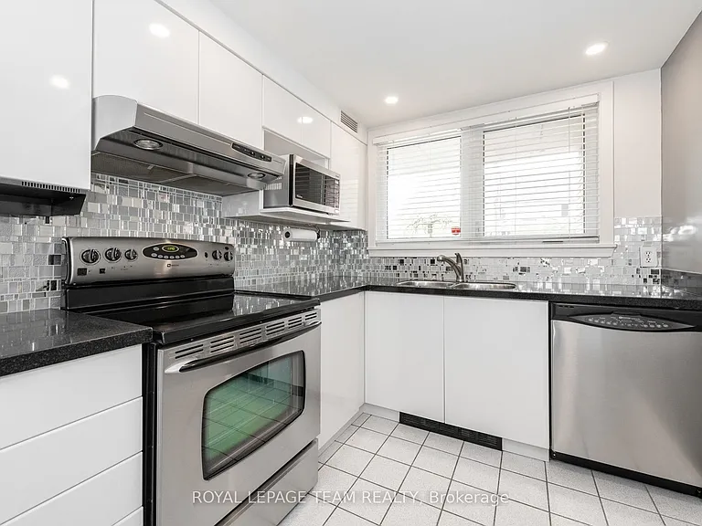 939 N River Rd #105 — Photo 4
