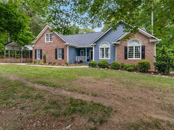 3428 Iva Ada Dr, Hillsborough, NC 27278