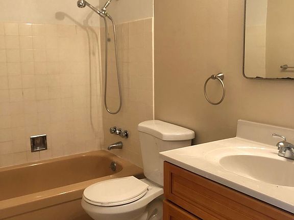4th image of 2248 84th Ave #4