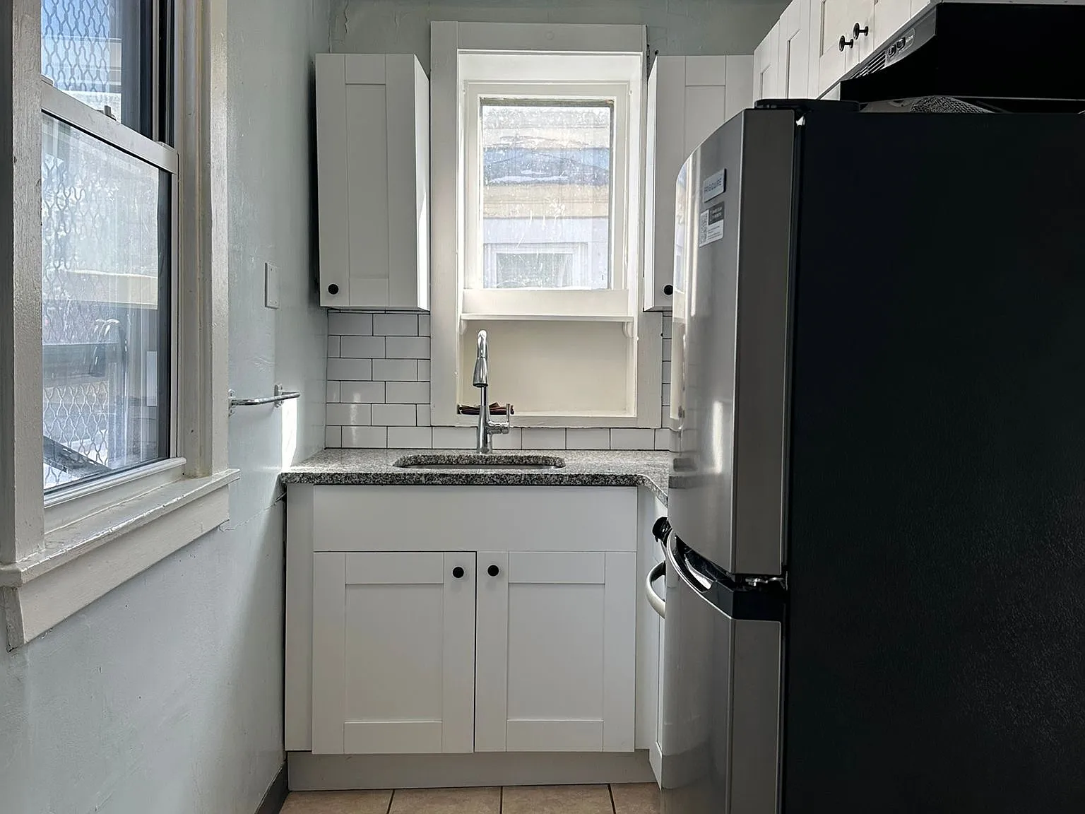 405 W 21st St — Photo 1