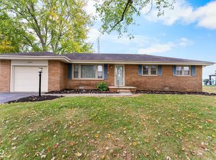 10883 E Greendale Dr, Seymour, IN 47274