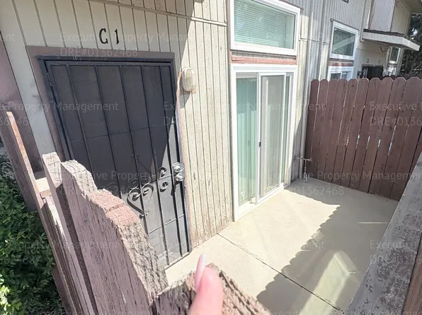 Cozy 1 bedroom loft apartment, 4220 Parker Ave #C1, Bakersfield, CA 93309