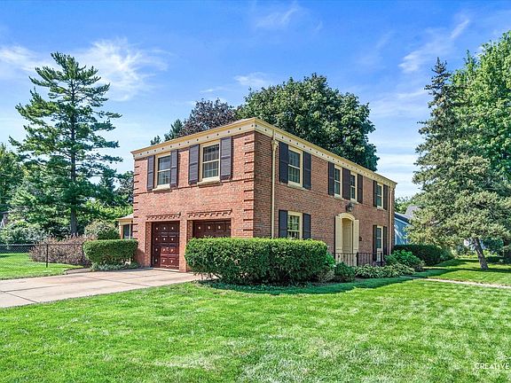 3rd image of 1434 W Downer Pl